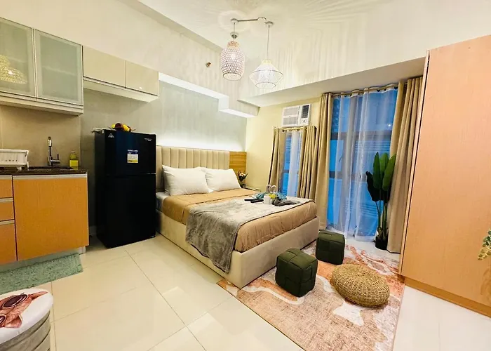Staycation Near Venice Mall Mckinley Taguig Manila