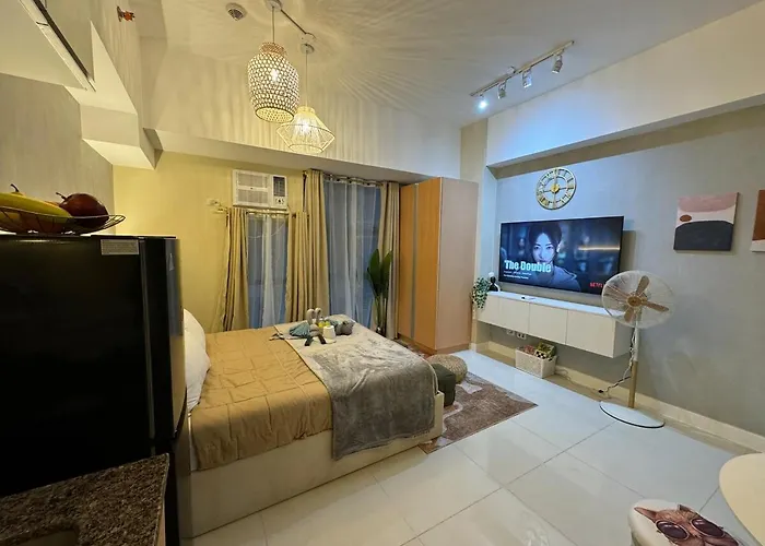 Apartment Staycation Near Venice Mall Mckinley Taguig Manila