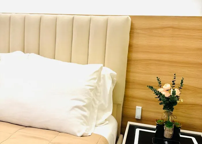 Staycation Near Venice Mall Mckinley Taguig * Manila