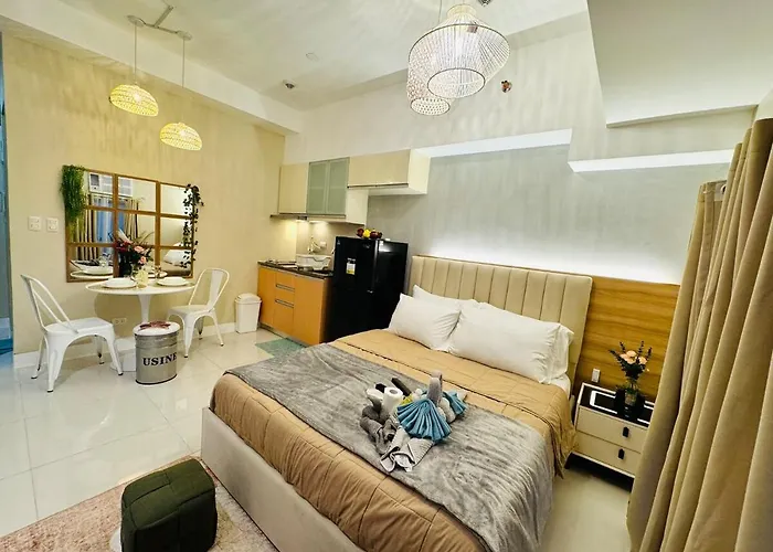 Staycation Near Venice Mall Mckinley Taguig
