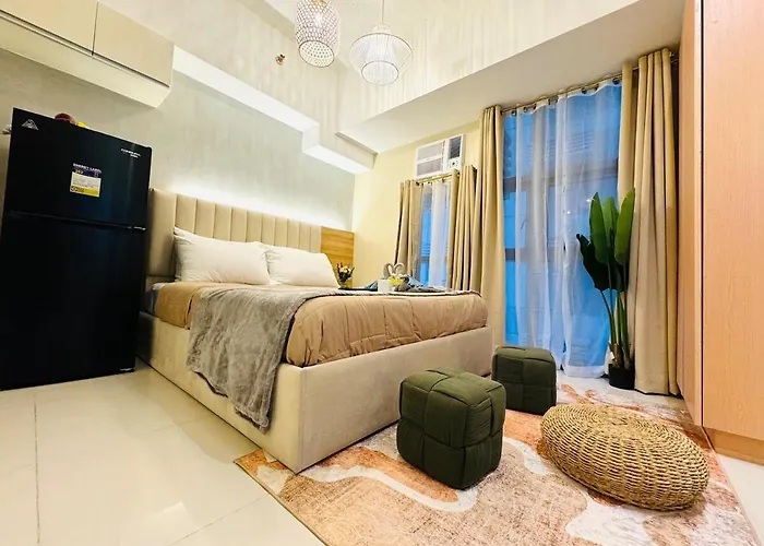 Staycation Near Venice Mall Mckinley Taguig